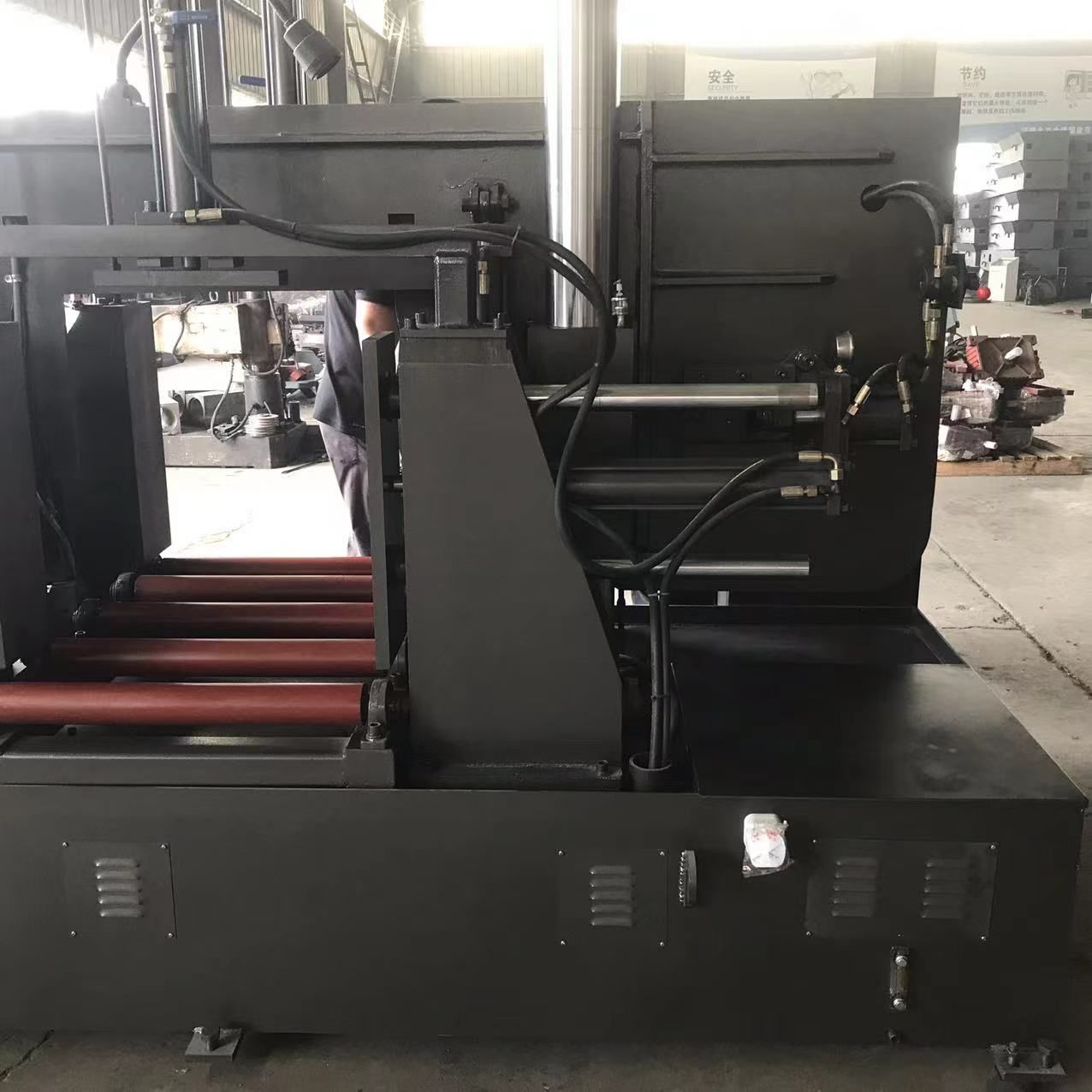 Gz4260 Double Column Structure Horizontal Band Sawing Machine 